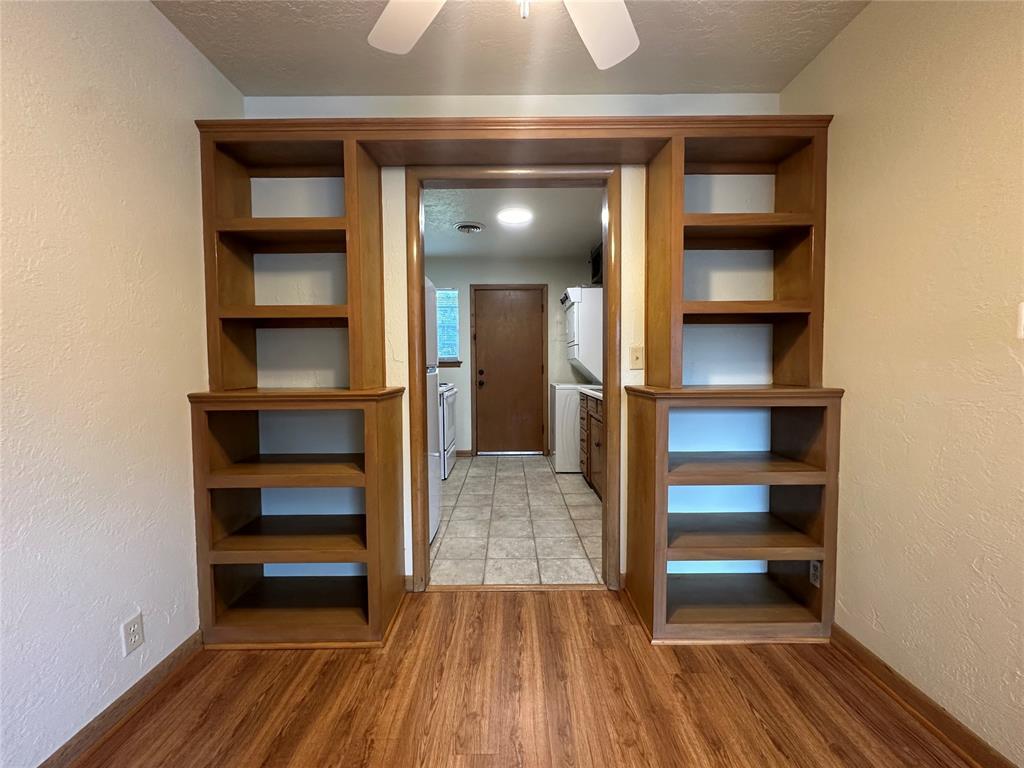 2023 Delaware Lane Property Photo 4