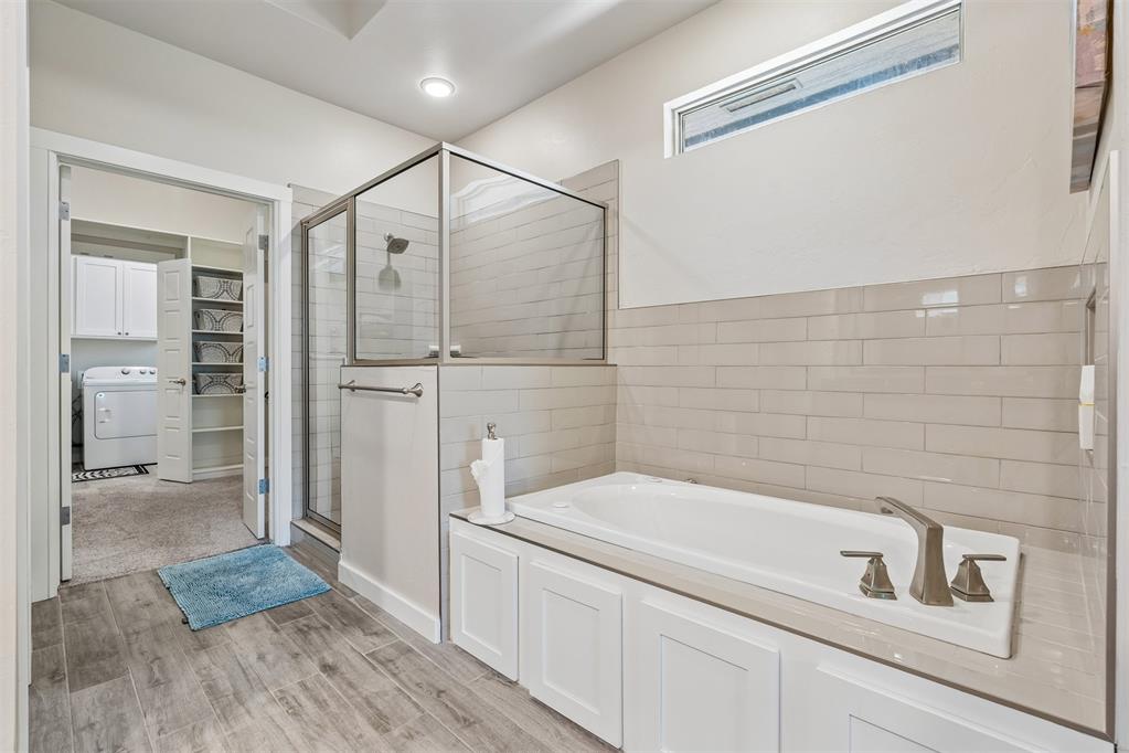 2408 Semillon Way Property Photo 25