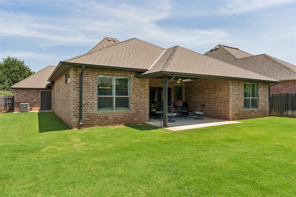 2408 Semillon Way Property Photo 39