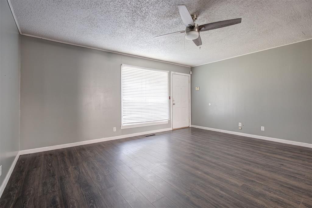 1007 Overland Court Property Photo 8
