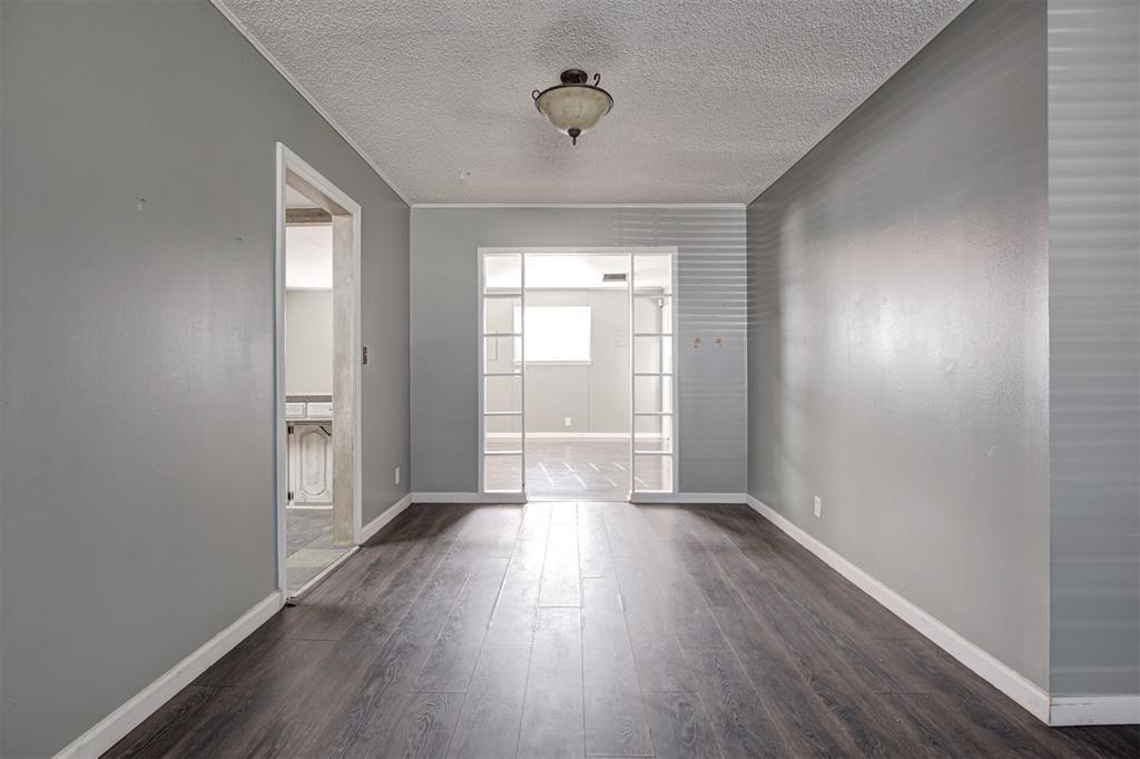 1007 Overland Court Property Photo 10