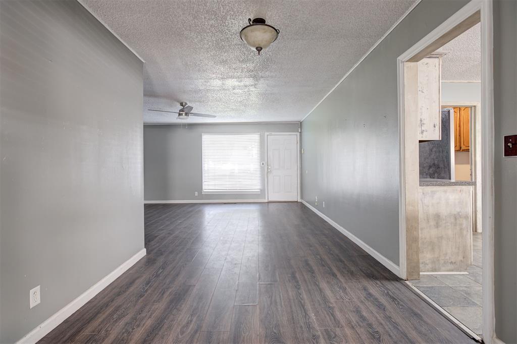 1007 Overland Court Property Photo 11