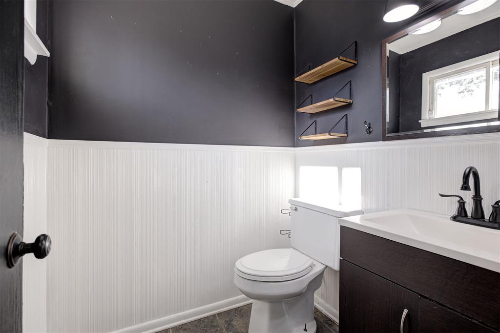 1007 Overland Court Property Photo 14