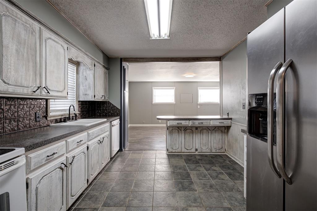 1007 Overland Court Property Photo 20