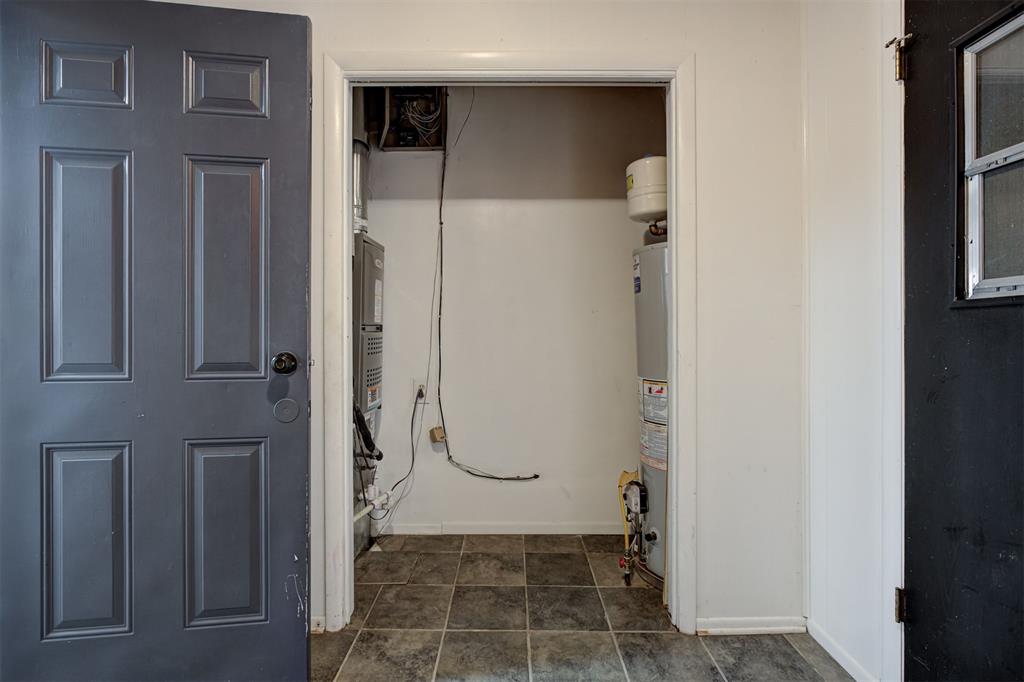1007 Overland Court Property Photo 26