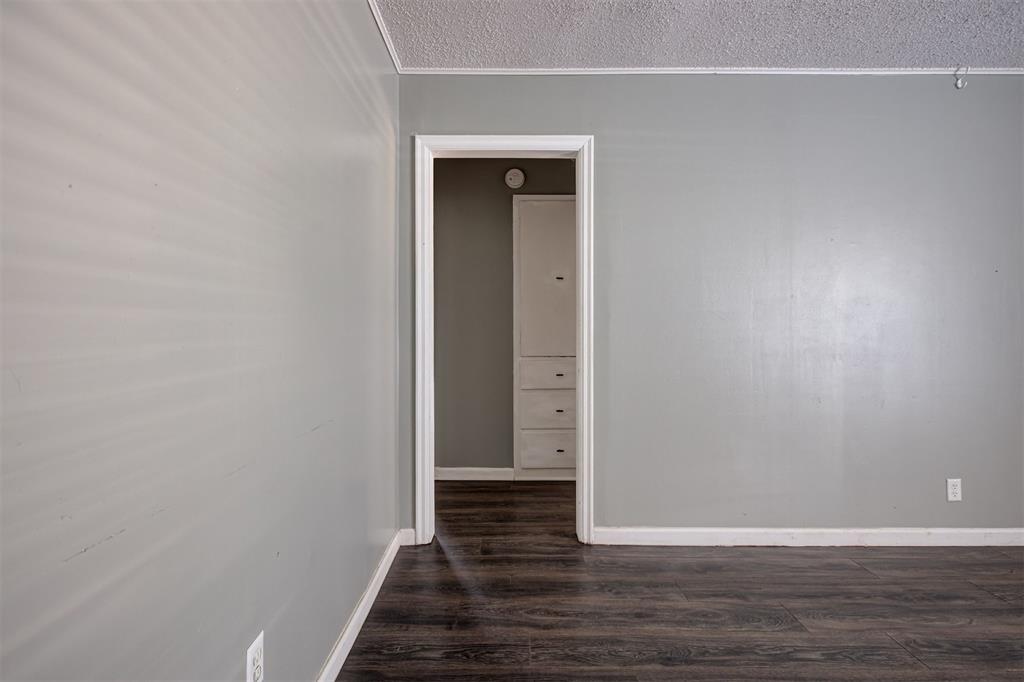 1007 Overland Court Property Photo 28