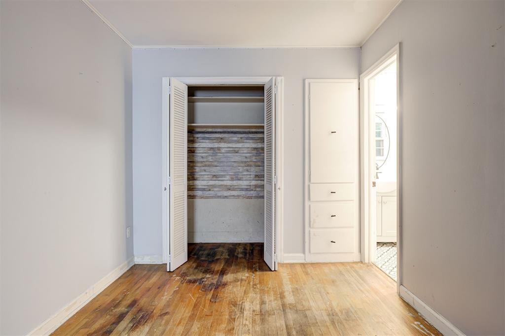 1007 Overland Court Property Photo 32