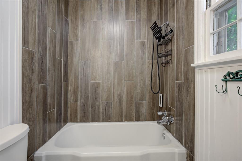 1007 Overland Court Property Photo 35