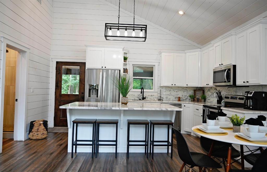 14 Floosey Creek Lane Property Photo 13