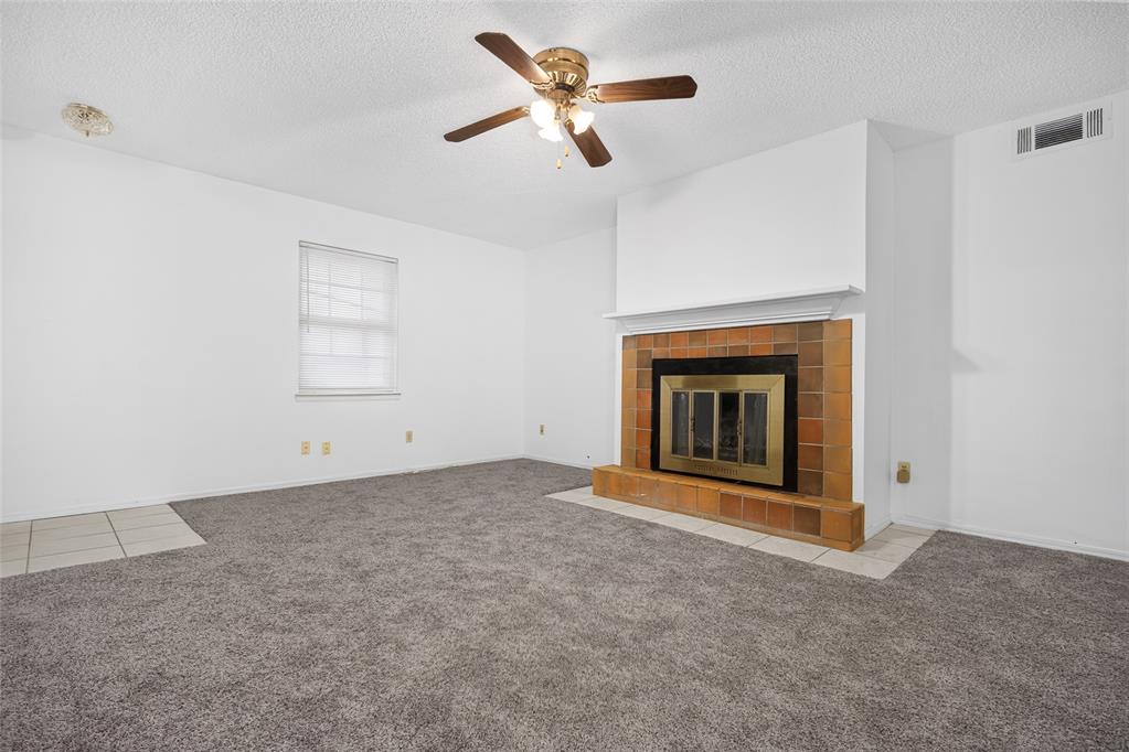 11417 N May Avenue B Property Photo 4