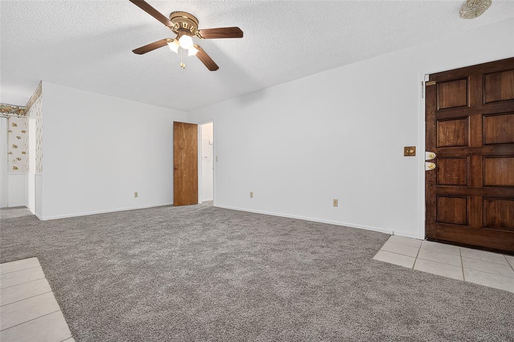11417 N May Avenue B Property Photo 5
