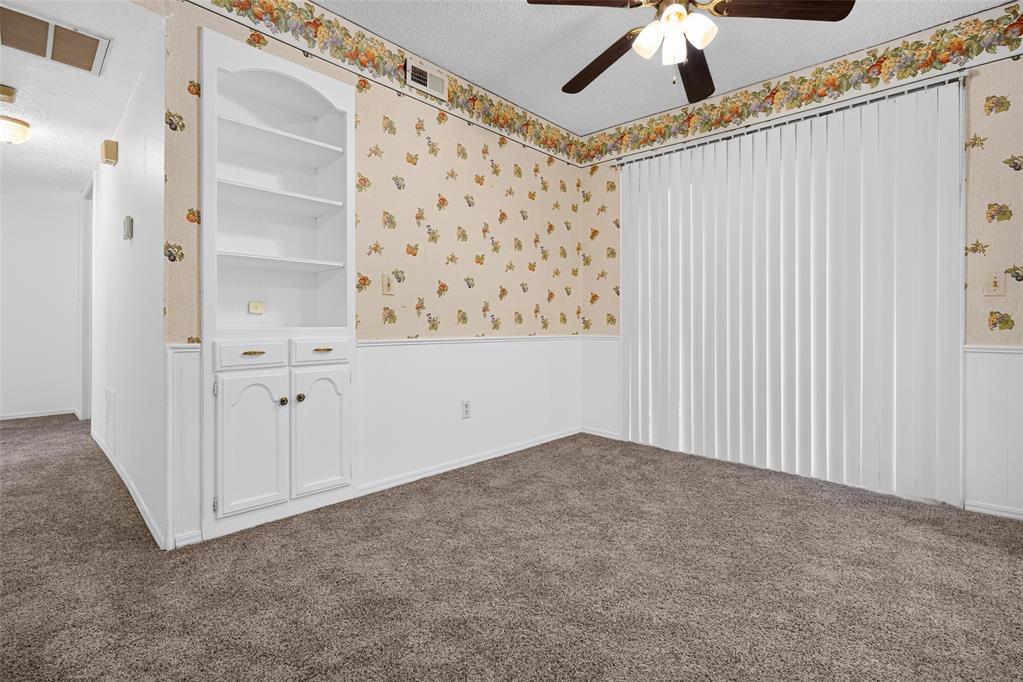 11417 N May Avenue B Property Photo 7
