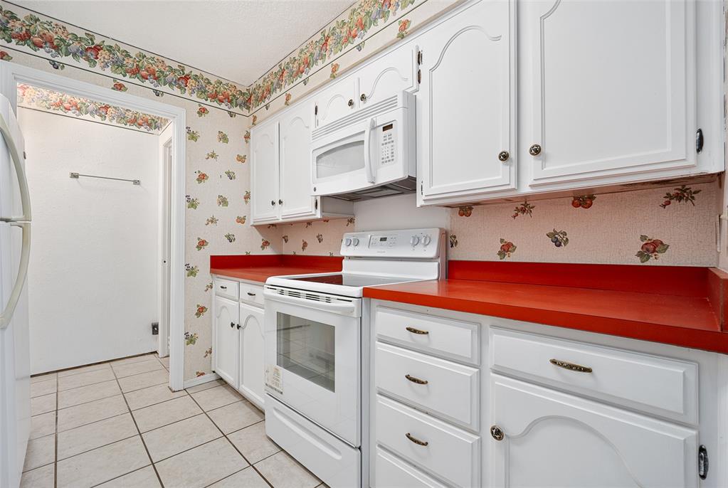 11417 N May Avenue B Property Photo 9