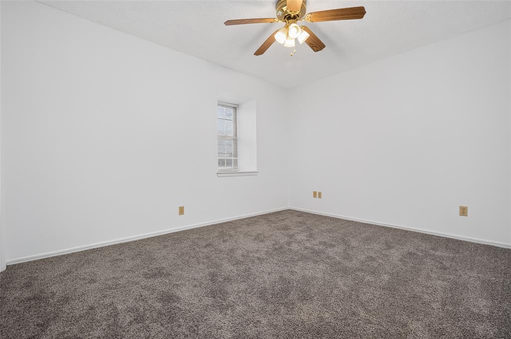 11417 N May Avenue B Property Photo 14