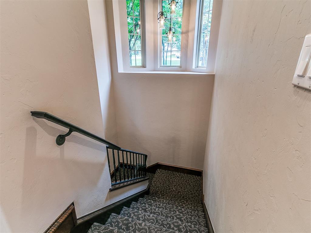 1109 Salvo Bridge Court Property Photo 27