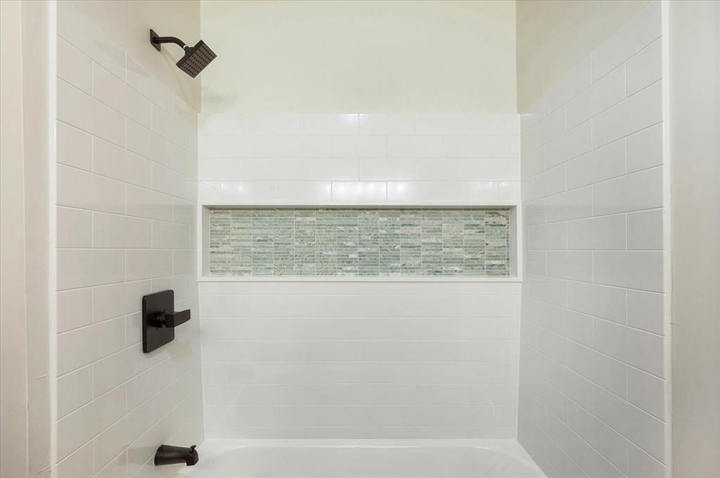825 W Colorado Avenue Property Photo 18