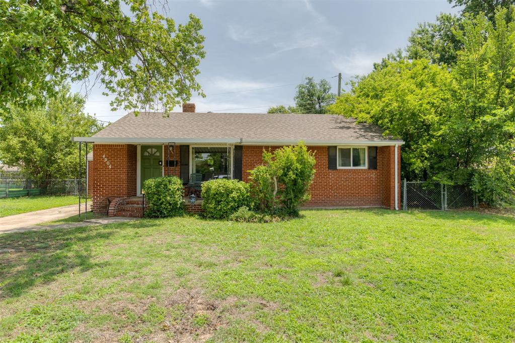 4904 N Warren Avenue Property Photo 1