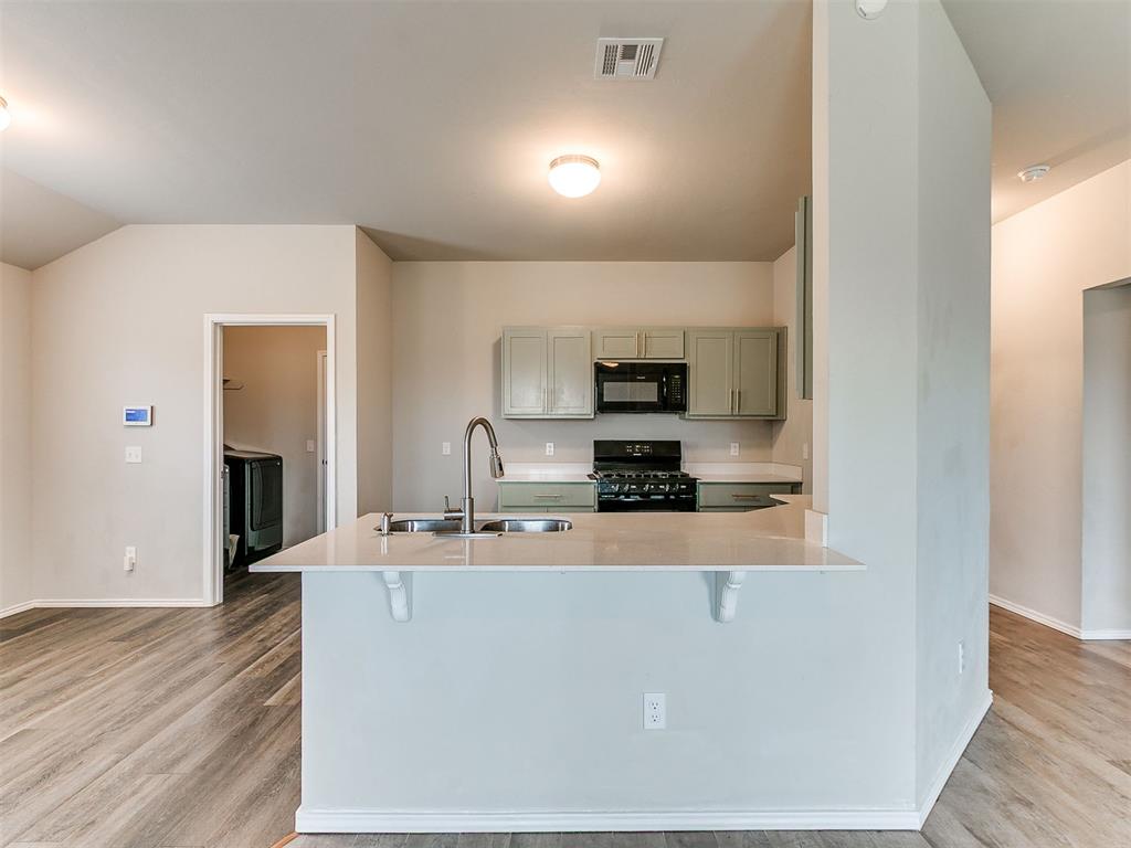 4713 Churchill Property Photo 6