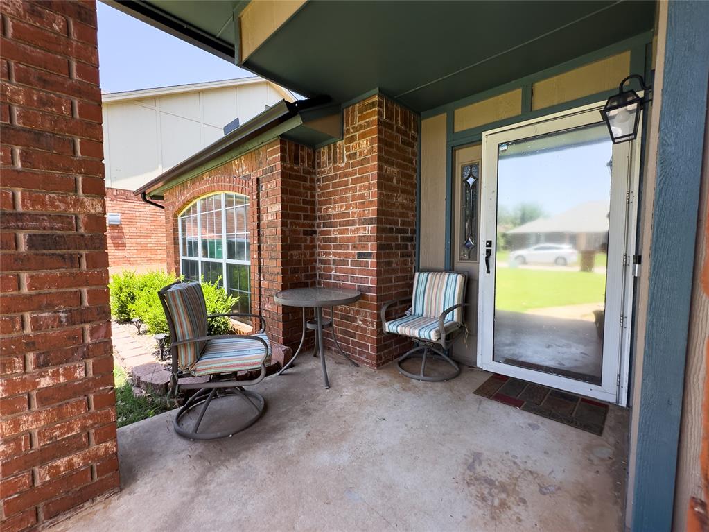 520 Greenfield Drive Property Photo 4