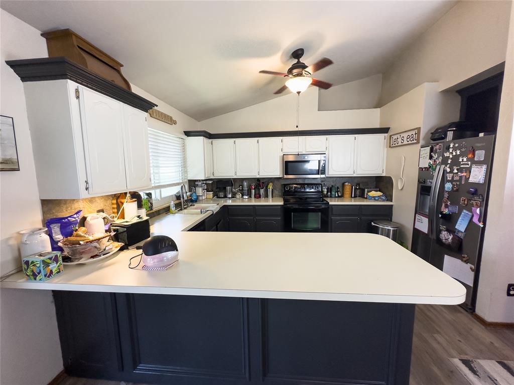 520 Greenfield Drive Property Photo 11
