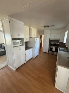 722 E 8th Street Property Photo 8