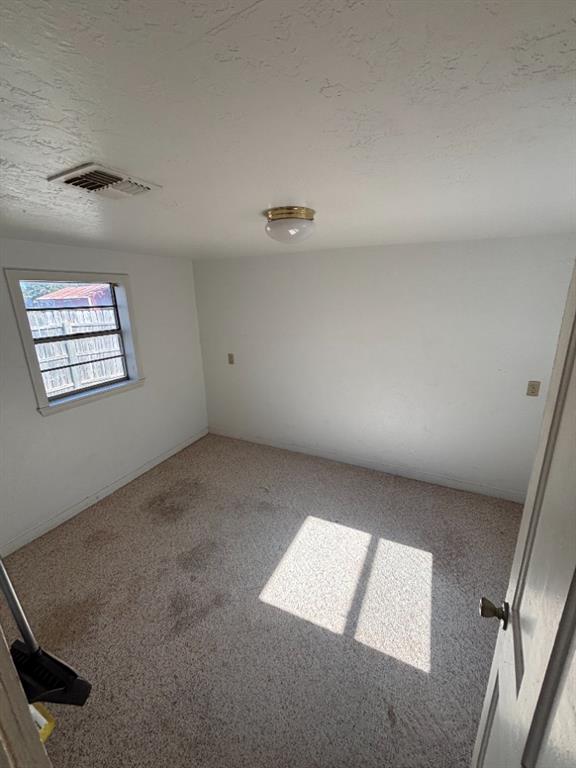 722 E 8th Street Property Photo 10