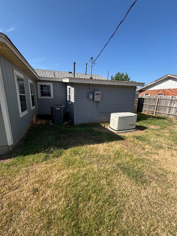 722 E 8th Street Property Photo 12