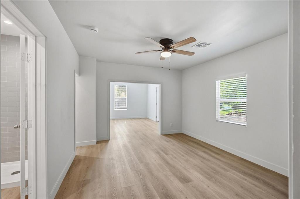 421 N Barker Avenue Property Photo 10