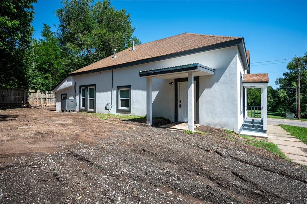 421 N Barker Avenue Property Photo 34