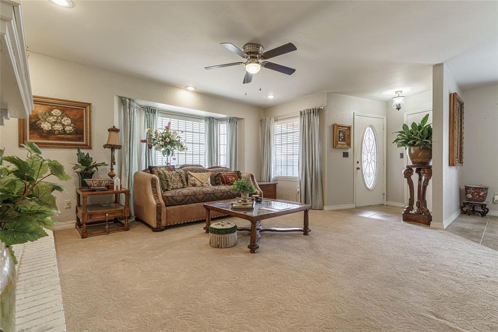 109 The Hills Property Photo 11