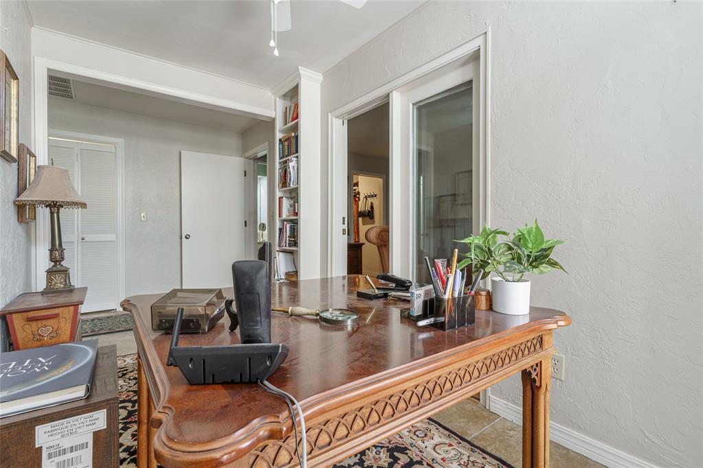 109 The Hills Property Photo 31