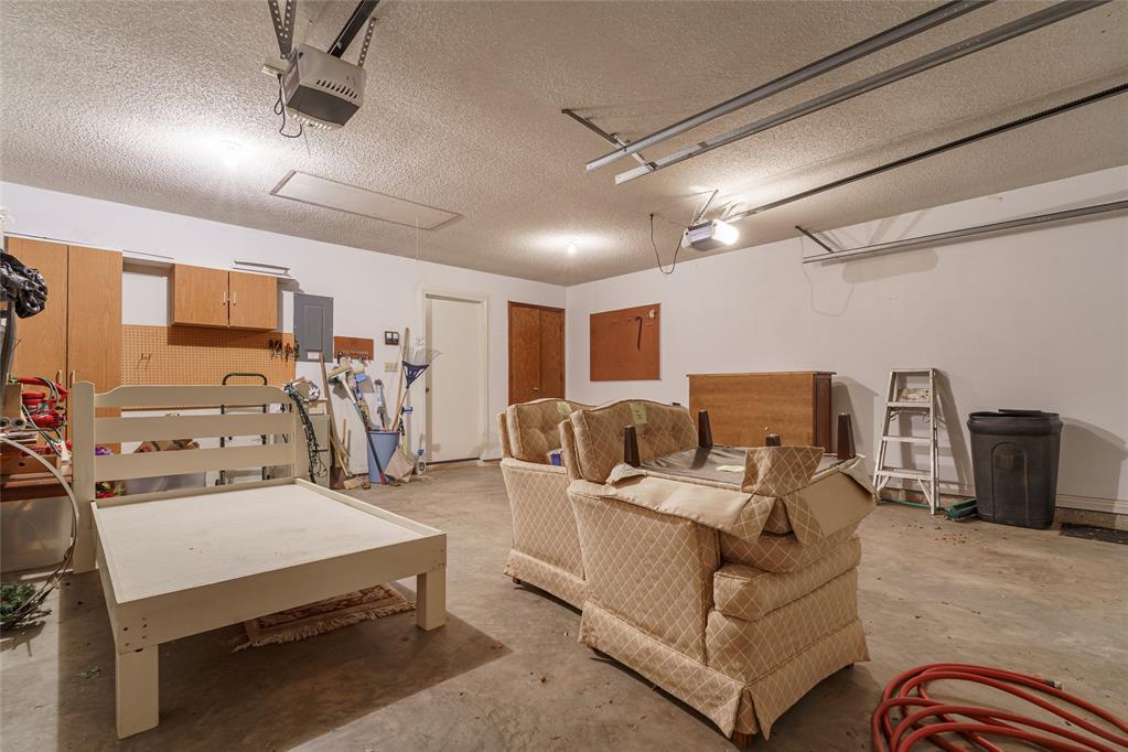 109 The Hills Property Photo 39