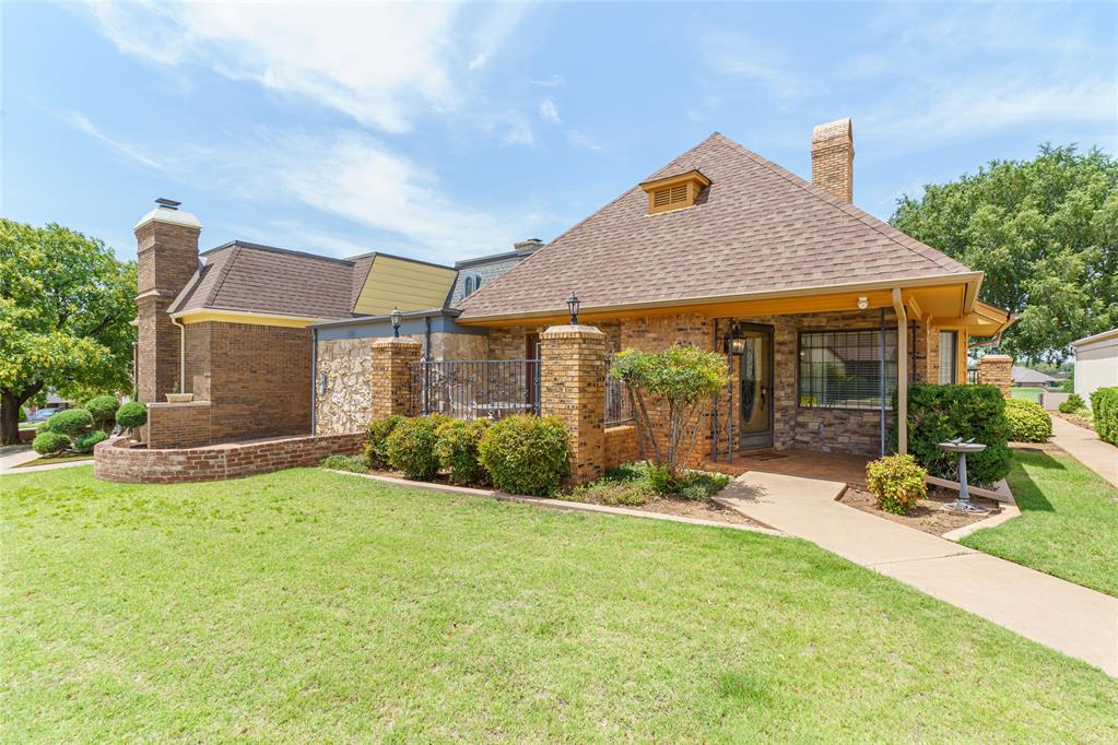 109 The Hills Property Photo 43