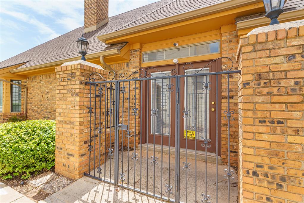 109 The Hills Property Photo 46