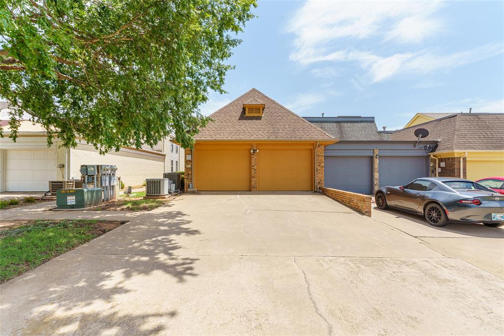 109 The Hills Property Photo 48