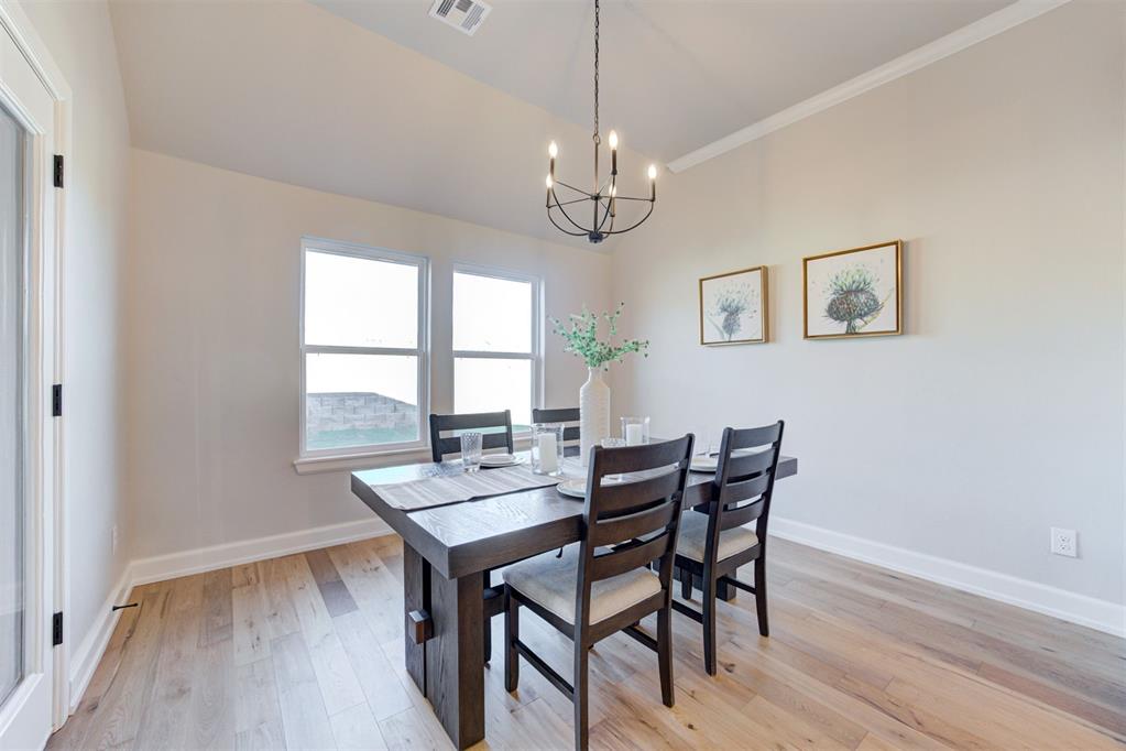 2109 Josslyn Place Property Photo 10