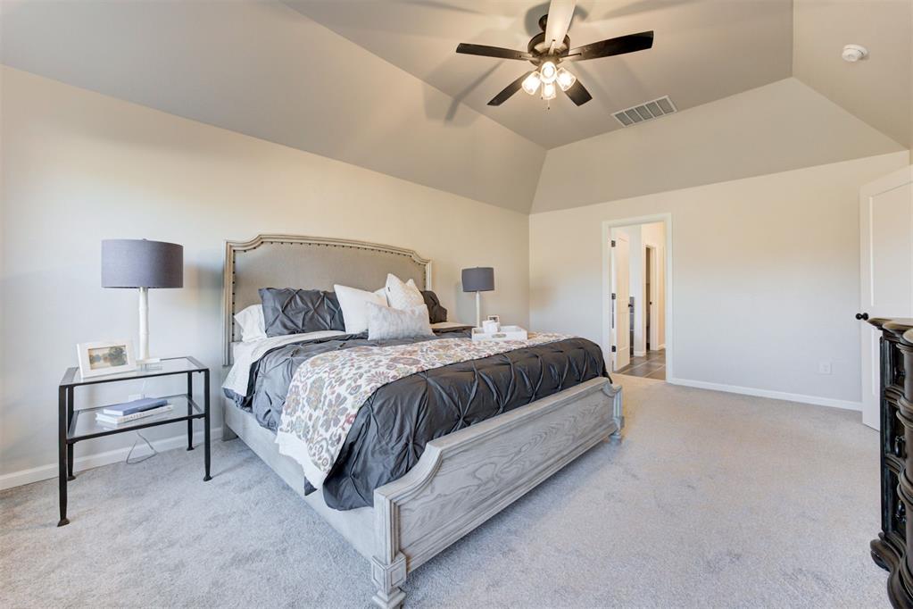 2109 Josslyn Place Property Photo 13