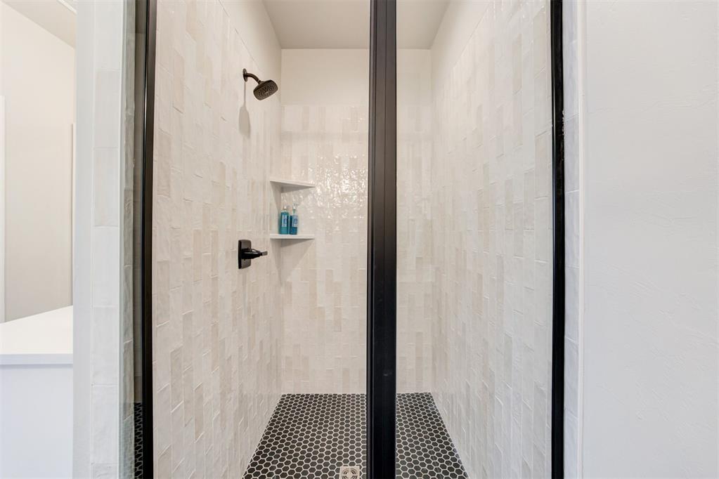 2109 Josslyn Place Property Photo 15
