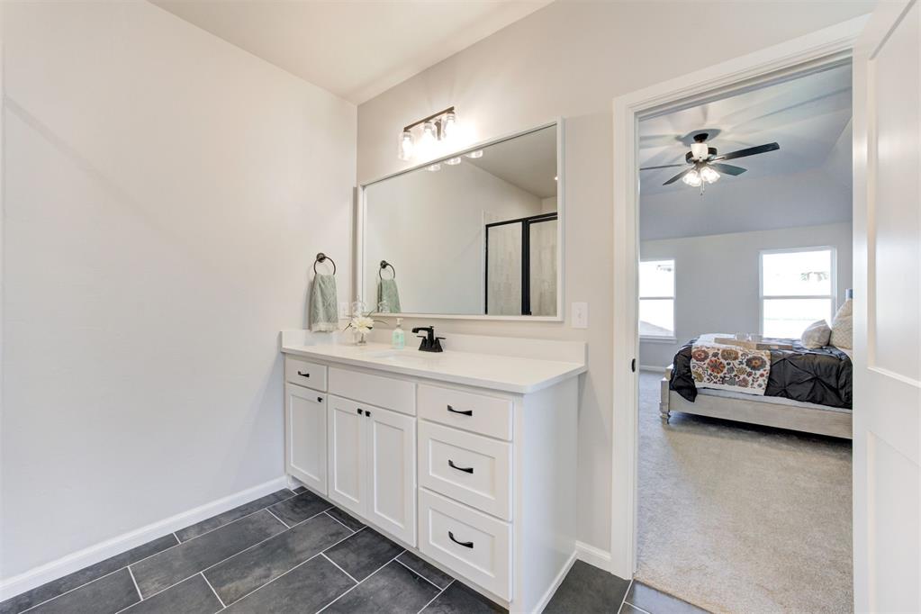 2109 Josslyn Place Property Photo 16