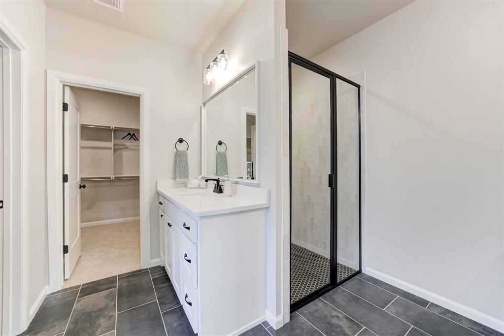 2109 Josslyn Place Property Photo 18