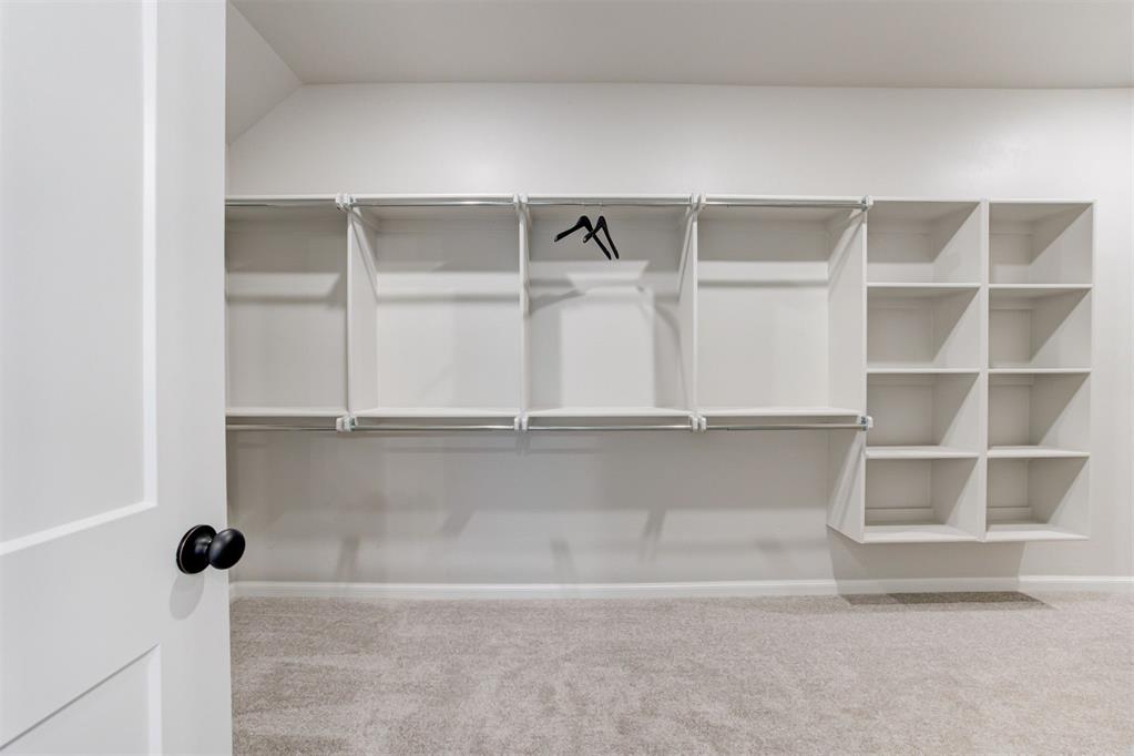 2109 Josslyn Place Property Photo 19