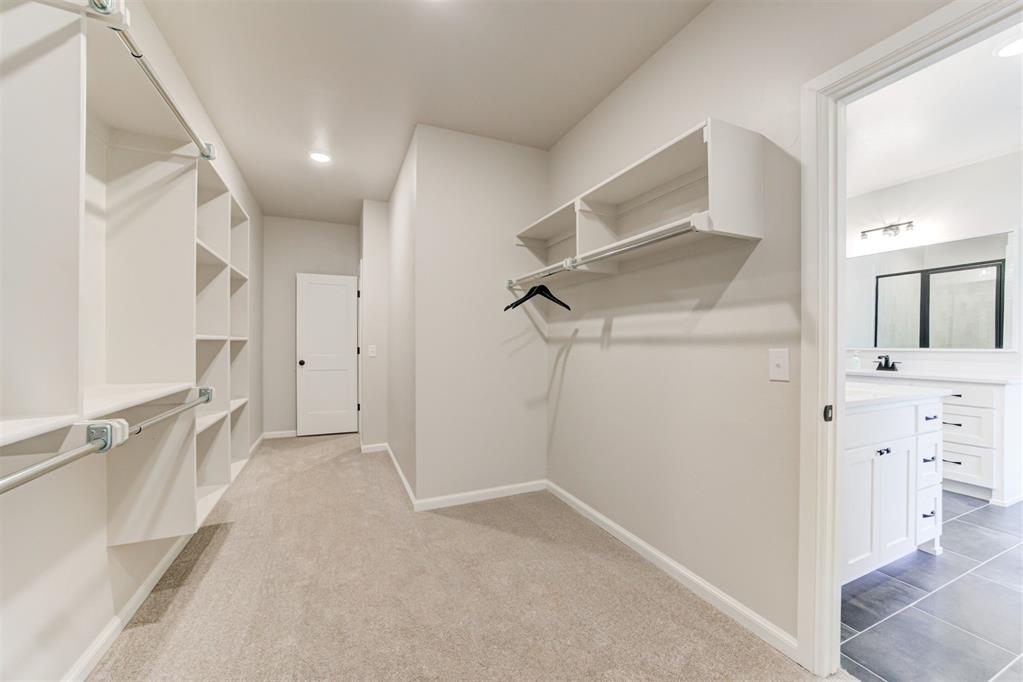 2109 Josslyn Place Property Photo 20