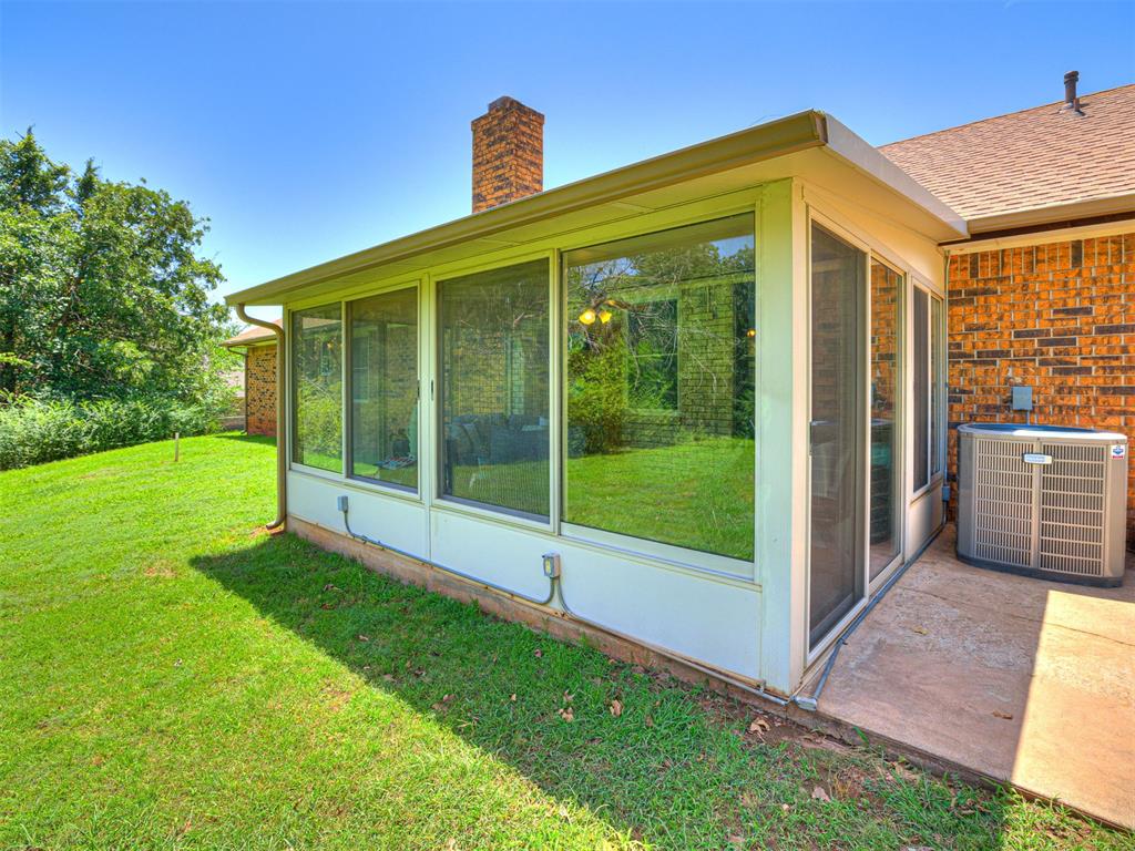 8704 Blackberry Ridge Property Photo 40