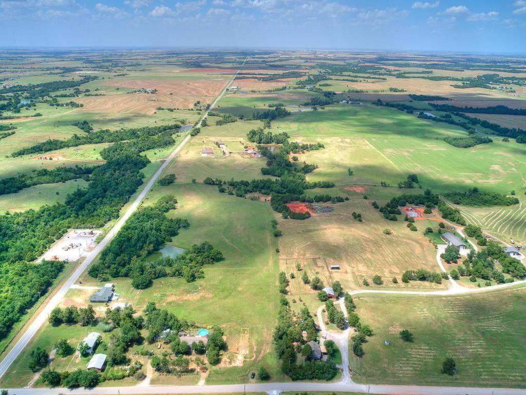 11020 N Banner Road Property Photo 8