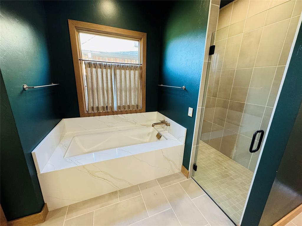 2508 Kingdom Lane Property Photo 12