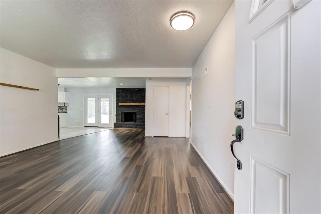 10904 N Blackwelder Avenue Property Photo 6