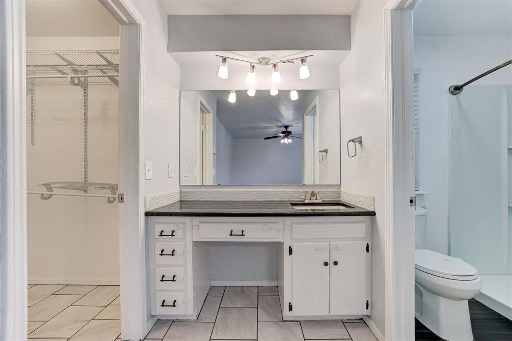 10904 N Blackwelder Avenue Property Photo 13
