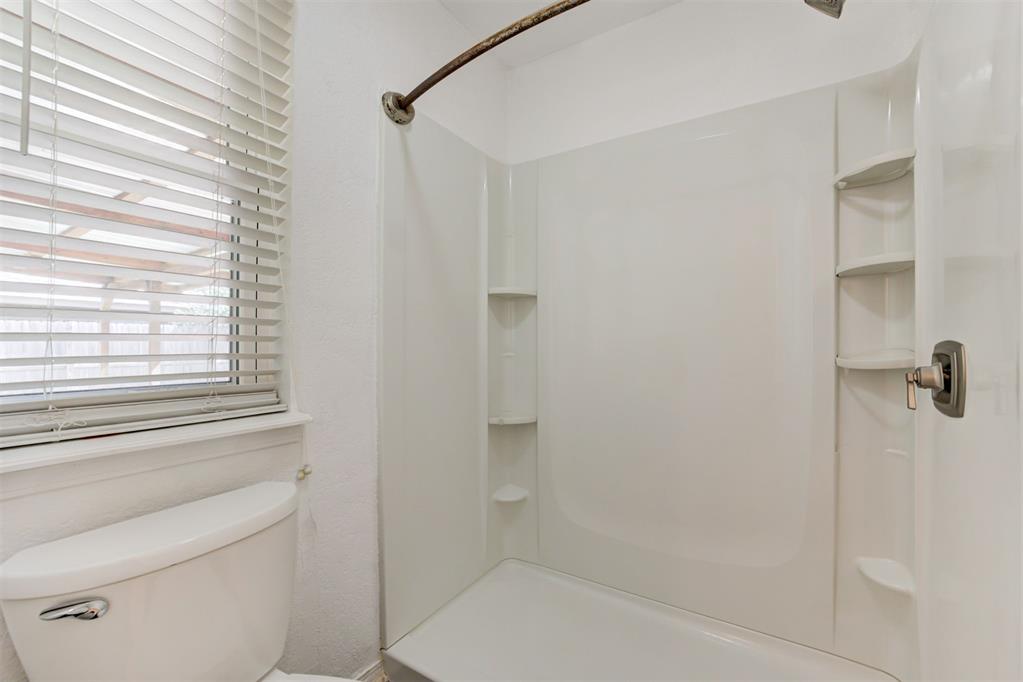 10904 N Blackwelder Avenue Property Photo 15