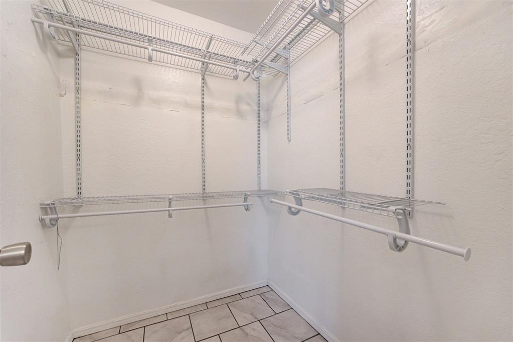 10904 N Blackwelder Avenue Property Photo 16