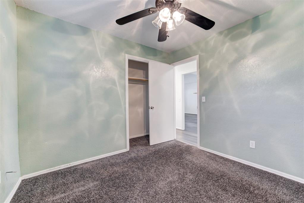 10904 N Blackwelder Avenue Property Photo 19